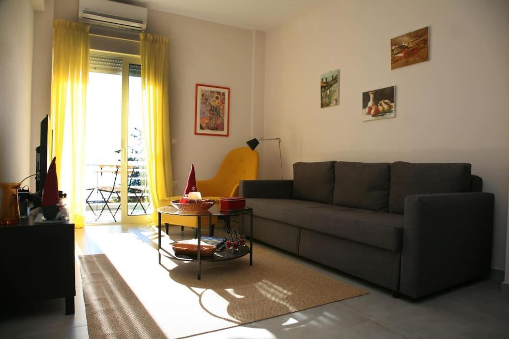 Lovely Sea Front Apartment Итеа Экстерьер фото